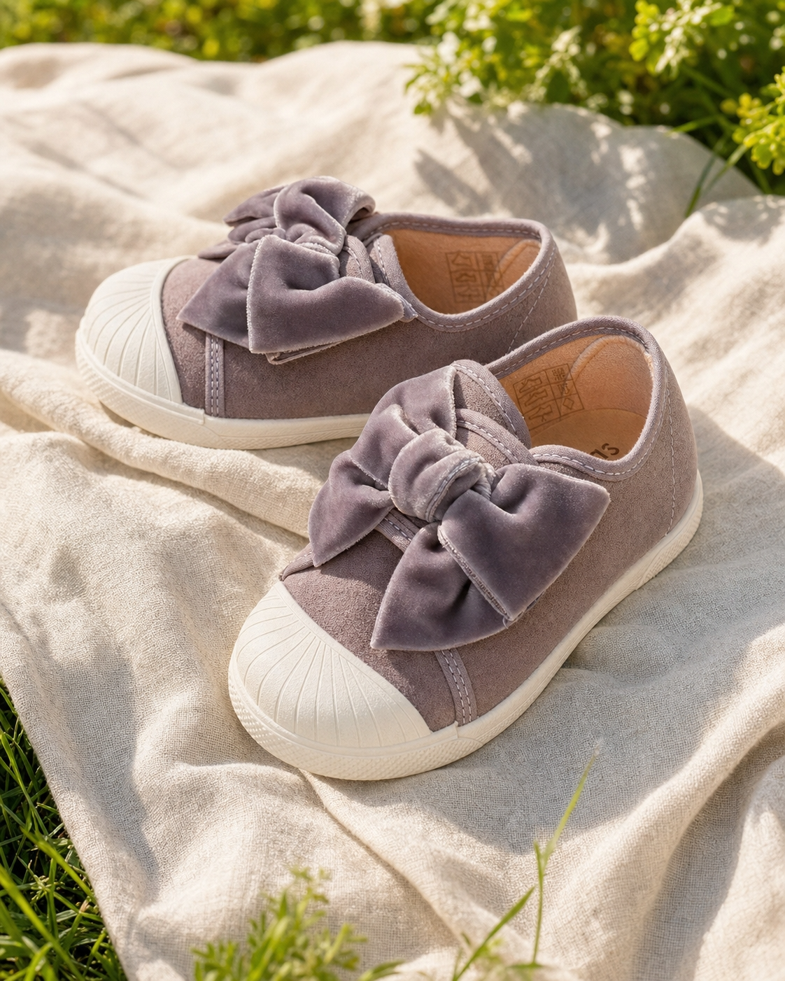 Pisamonas grey velvet bow trainers