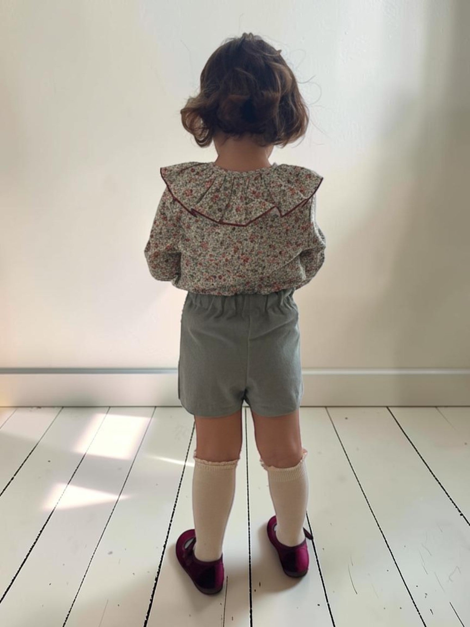 Green Fine Corduroy Skirt In Stretch Cotton