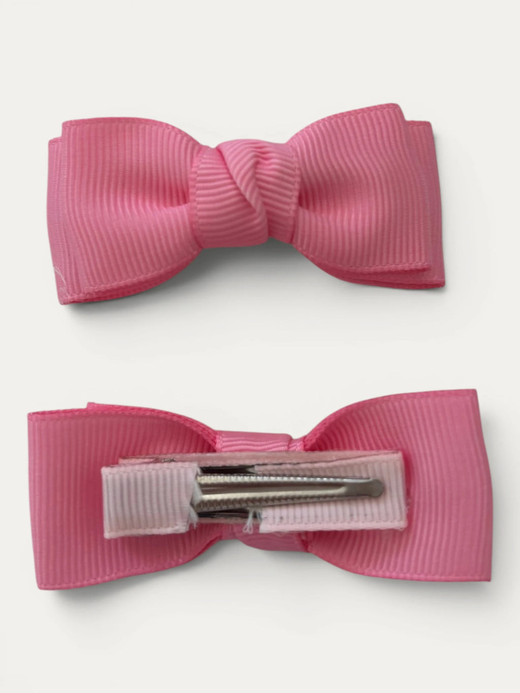Fuchsia grosgrain bow hair clip for girls